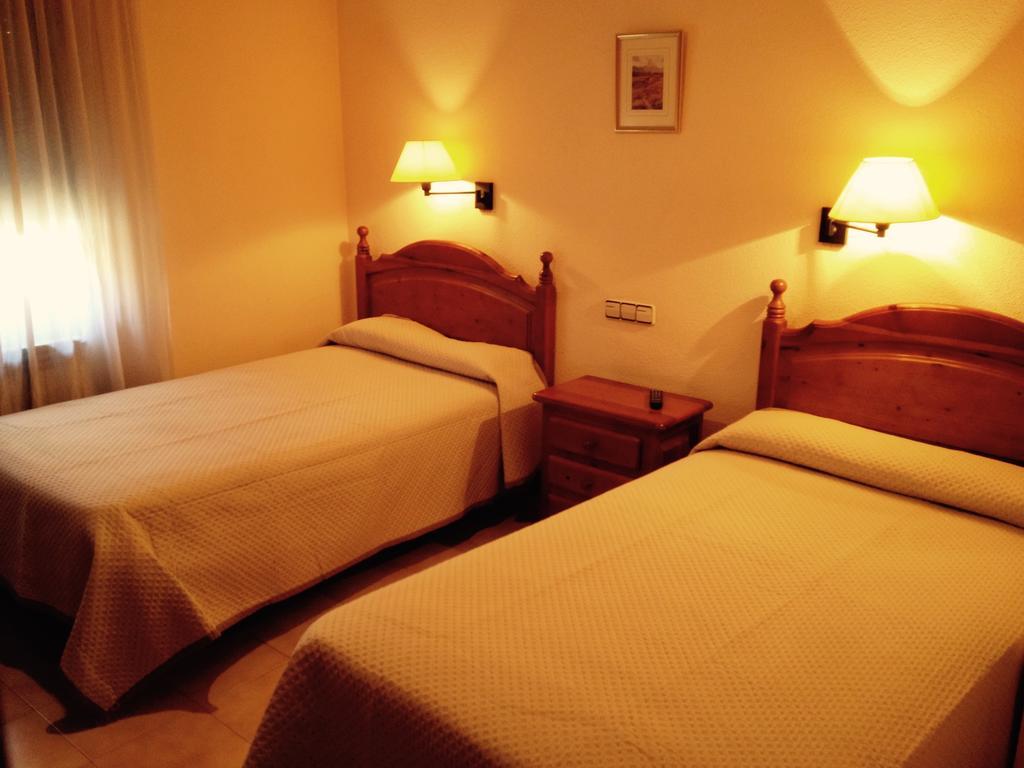 Hostal Nicolas Medinaceli Room photo